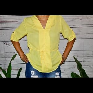 Half sleeve front tie top